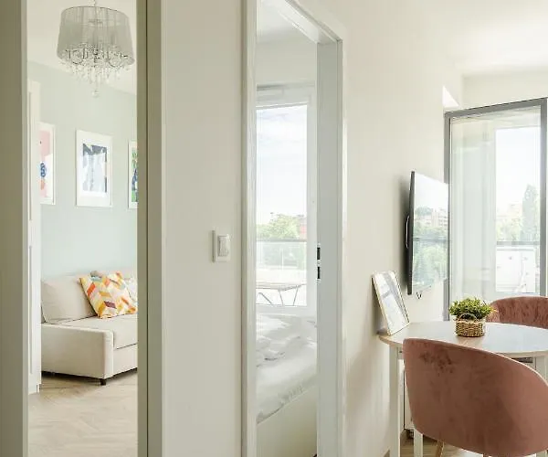 Apartment Rentplanet - Zajezdnia