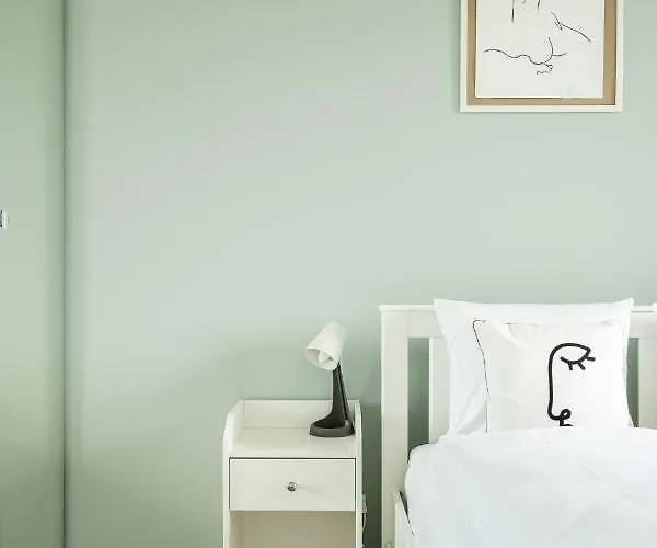 Apartment Rentplanet - Zajezdnia