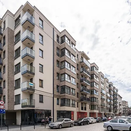Rentplanet - Zajezdnia Apartment