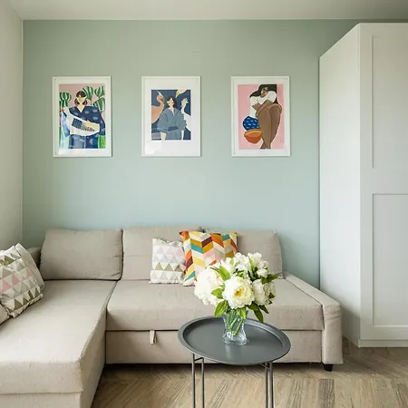 Apartment Rentplanet - Zajezdnia